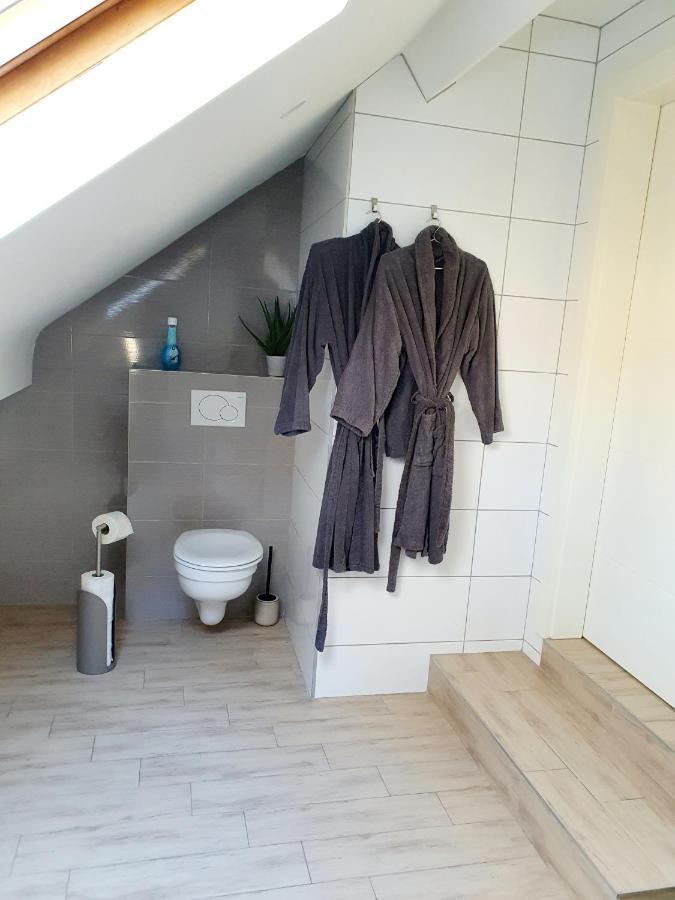 מאלמדי Les Etangs Du Thioux Guest House מראה חיצוני תמונה